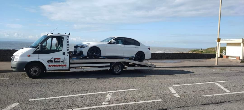 Quick Car Recovery in Dubai 